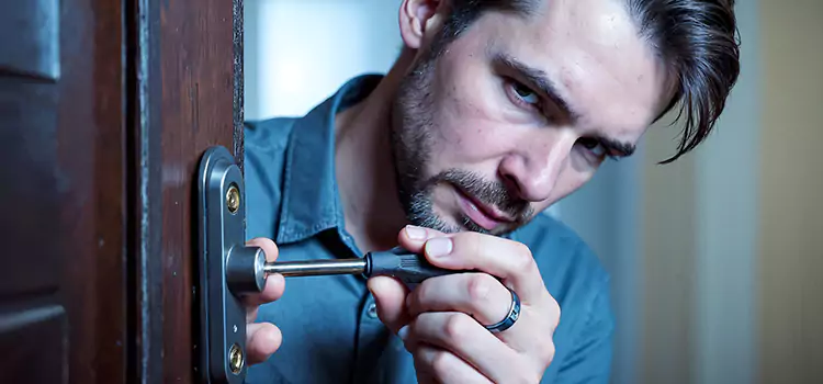 Eviction Locksmith Elk Grove Village