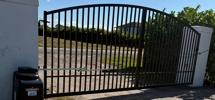 Driveway Fence Repair Elk Grove Village